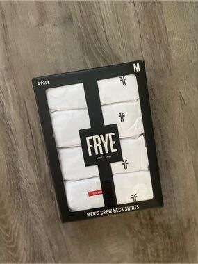 Frye 4-pack White Men's Crew Neck T-shirt's Size Medium 38-40